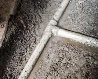 瓦房店漏水维修电话